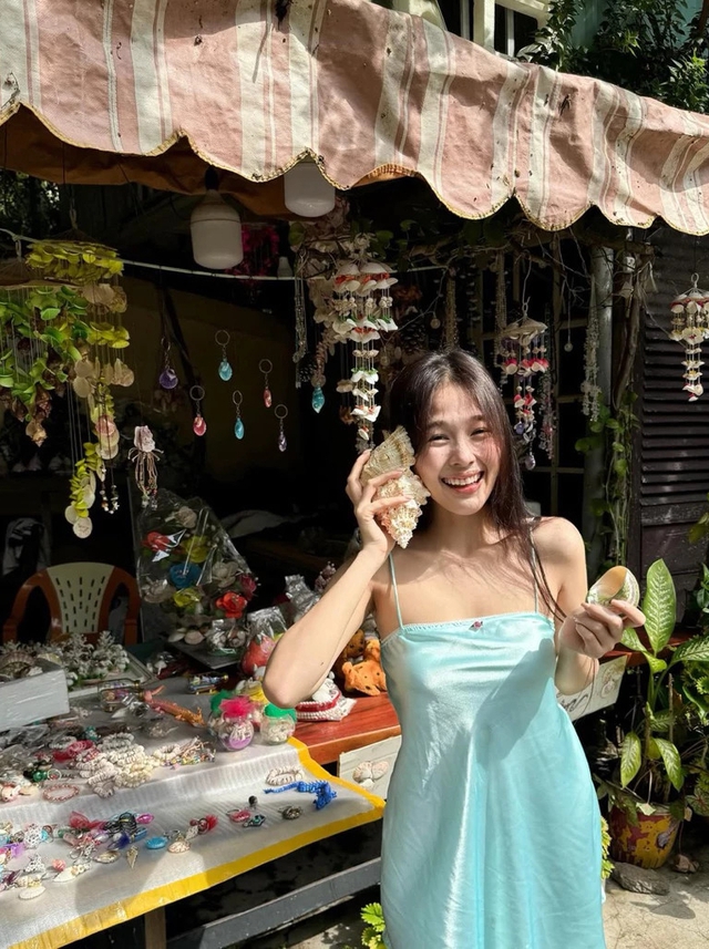 Gam màu "chuốc say" gái xinh từ châu Á đến trời Tây: Vừa ngọt ngào vừa sang chảnh, diện mùa hè "over hợp"- Ảnh 2. Gam màu "chuốc say" gái xinh từ châu Á đến trời Tây: Vừa ngọt ngào vừa sang chảnh, diện mùa hè "over hợp"- Ảnh 2.