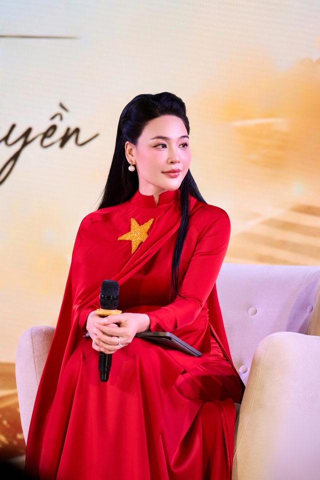 NSND Phạm Phương Thảo xuất hiện c&ugrave;ng chồng tại sự kiện của 1 thạc sĩ &ndash; trung t&aacute;- Ảnh 2.