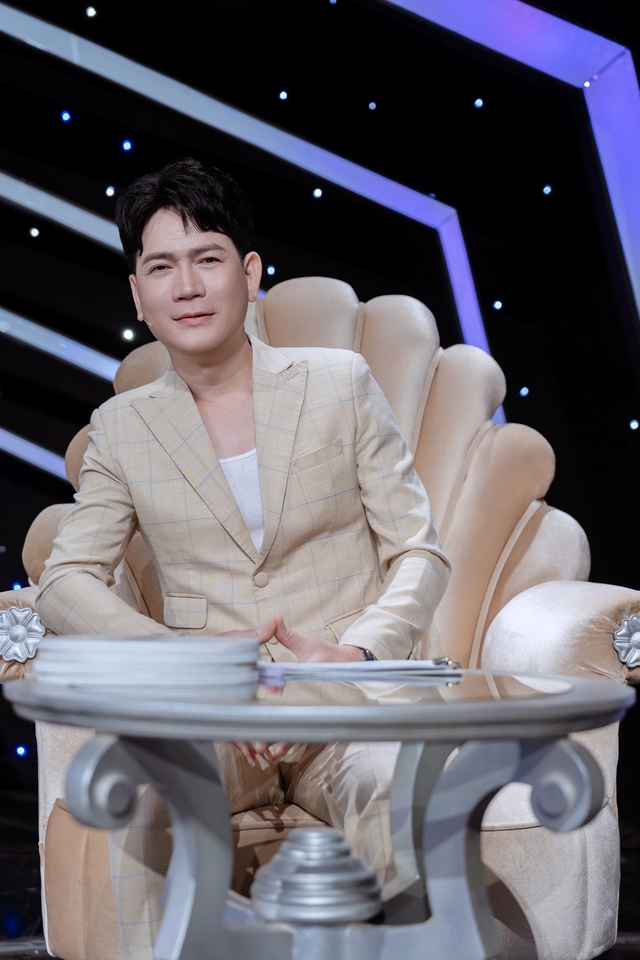 Nam ca sĩ sở hữu biệt thự từ Việt Nam sang Mỹ: "T&ocirc;i muốn dừng lại, kết th&uacute;c tất cả" - Ảnh 1.