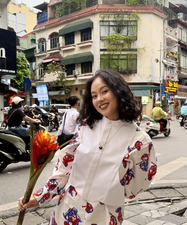 H&ograve;a Minzy c&ocirc;ng khai chồng l&agrave; người d&acirc;n tộc S&aacute;n D&igrave;u, Ho&agrave;ng Quy&ecirc;n ngay lập tức rủ l&agrave;m chung 1 việc- Ảnh 2.