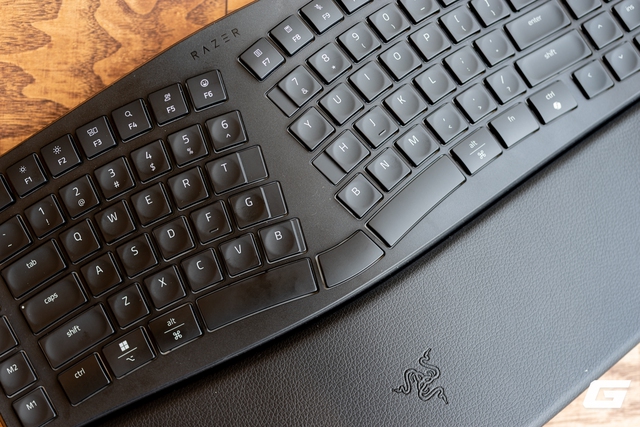 Lần đầu trải nghiệm bộ đ&ocirc;i c&ocirc;ng th&aacute;i học Pro Type Ergo v&agrave; Pro Click V2: Ho&aacute; ra Razer l&agrave;m đồ cho d&acirc;n văn ph&ograve;ng cũng rất ra g&igrave; - Ảnh 8.