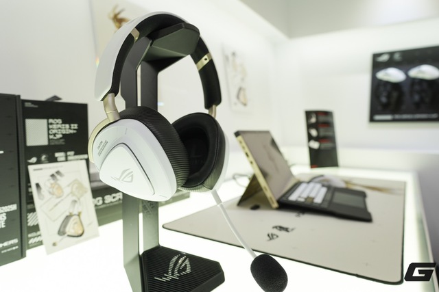 Tr&ecirc;n tay ROG Flow Z13-KJP: Tuyệt t&aacute;c c&ocirc;ng nghệ hơn 100 triệu đồng bước ra từ thế giới Hideo Kojima - Ảnh 29.