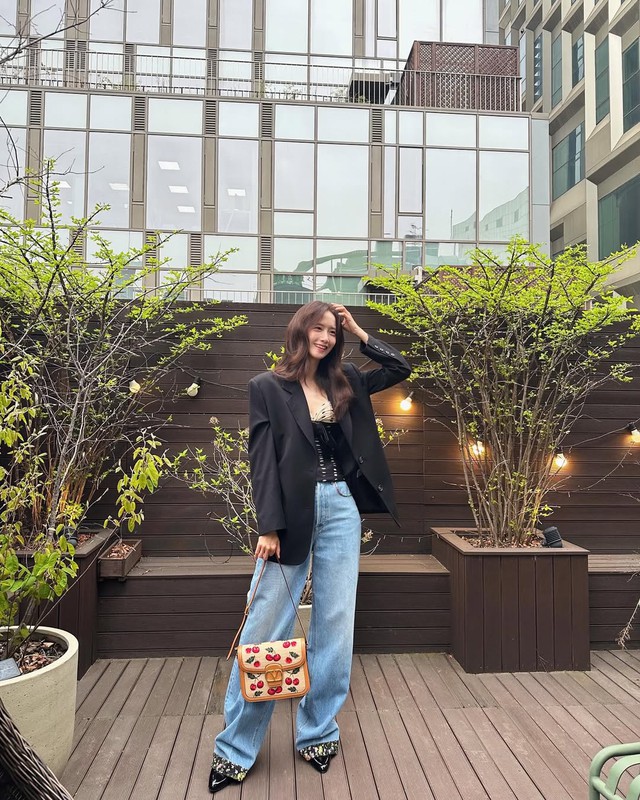 Mỹ nhân đẹp từ trong trứng nước: U40 không già mà "lão hóa ngược", style sành điệu ngang gái trẻ- Ảnh 11. Mỹ nhân đẹp từ trong trứng nước: U40 không già mà "lão hóa ngược", style sành điệu ngang gái trẻ- Ảnh 11.
