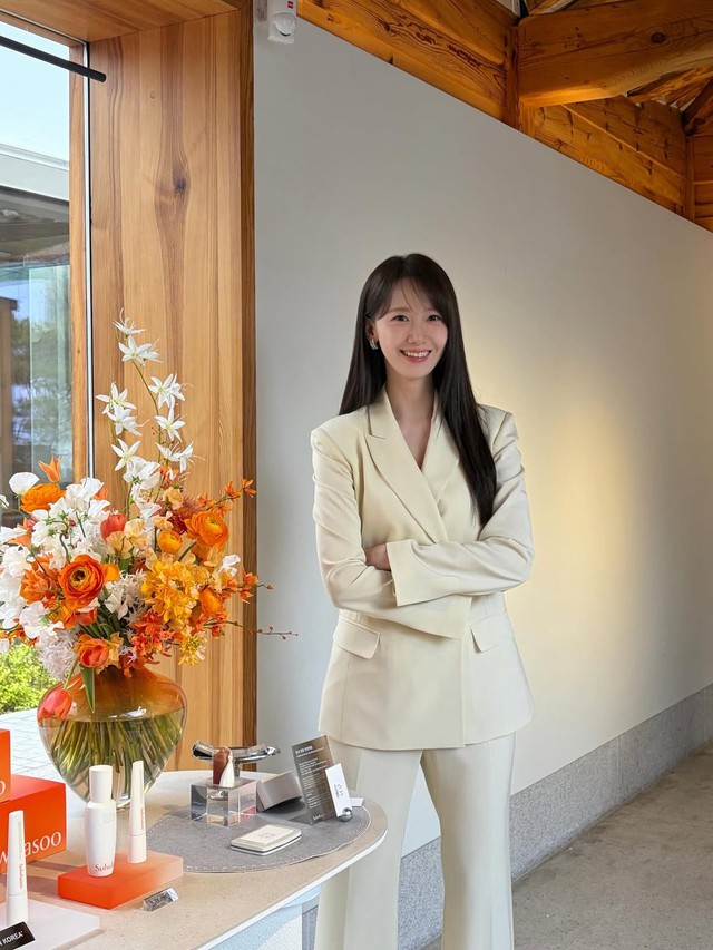 Mỹ nhân đẹp từ trong trứng nước: U40 không già mà "lão hóa ngược", style sành điệu ngang gái trẻ- Ảnh 7. Mỹ nhân đẹp từ trong trứng nước: U40 không già mà "lão hóa ngược", style sành điệu ngang gái trẻ- Ảnh 7.