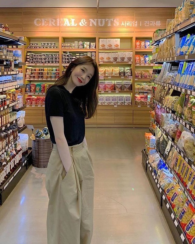 Ti&ecirc;u tiền để đỡ mệt- Ảnh 2.