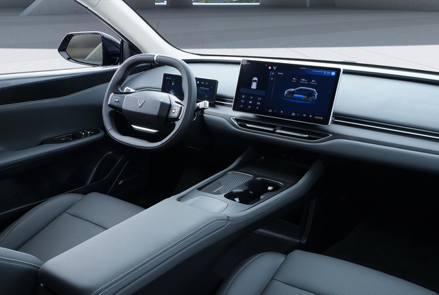VinFast ra mắt SUV cỡ D thế hệ mới sau 4 năm, chạy 500km/sạc, gi&aacute; 999 triệu đồng- Ảnh 2.