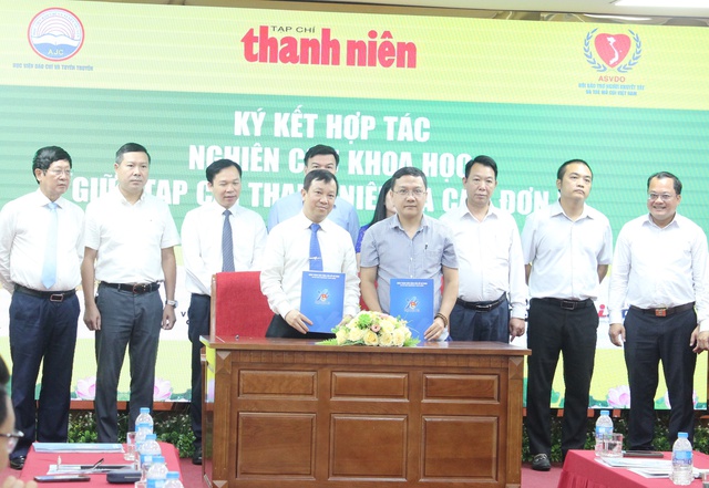 Ph&aacute;t động Cuộc thi viết &ldquo;Vượt l&ecirc;n số phận&rdquo; lần thứ IX - Ảnh 12.