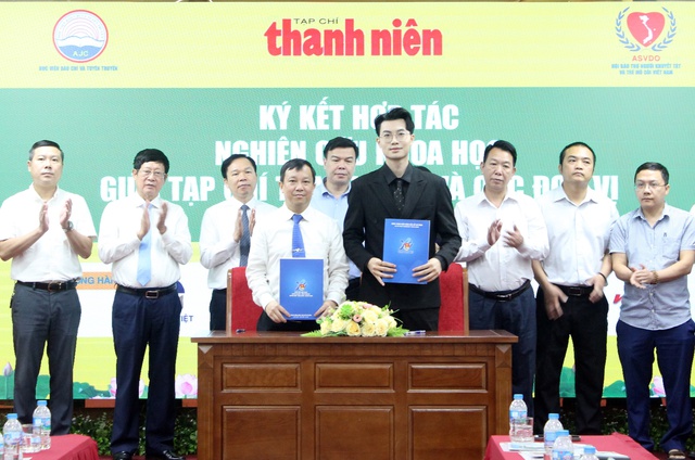 Ph&aacute;t động Cuộc thi viết &ldquo;Vượt l&ecirc;n số phận&rdquo; lần thứ IX - Ảnh 15.