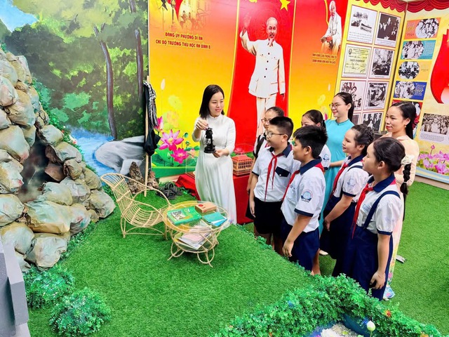 Đo&agrave;n vi&ecirc;n ưu t&uacute; vinh dự được kết nạp v&agrave;o Đảng Cộng sản Việt Nam nh&acirc;n dịp kỷ niệm 136 năm Ng&agrave;y sinh Chủ tịch Hồ Ch&iacute; Minh - Ảnh 5.