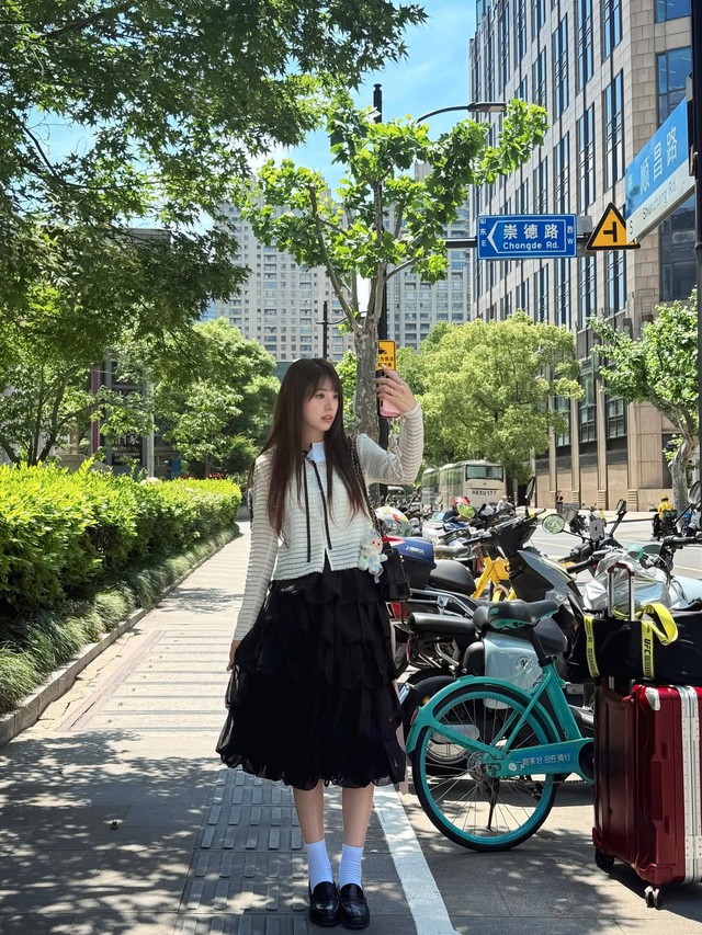 Chị g&aacute;i Jisoo đỉnh vậy: U40 vẫn s&agrave;nh điệu si&ecirc;u cấp, kh&ocirc;ng tin c&ocirc; ấy đ&atilde; 2 lần sinh con- Ảnh 3.