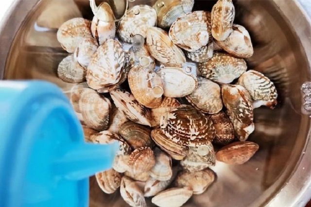 Loại hải sản ăn v&agrave;o bổ n&atilde;o, tốt tim mạch, tăng miễn dịch, chứa đạm ngang 3 quả trứng - Ảnh 3.