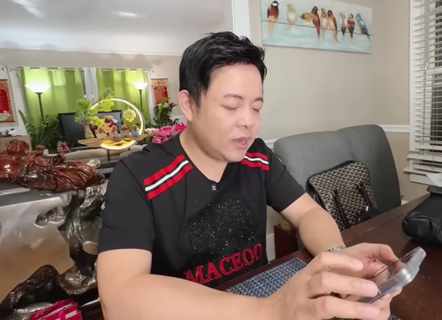 Quang Lê: "Ba tôi sợ quá nên bỏ trốn đi đâu không ai biết" - Ảnh 1.
