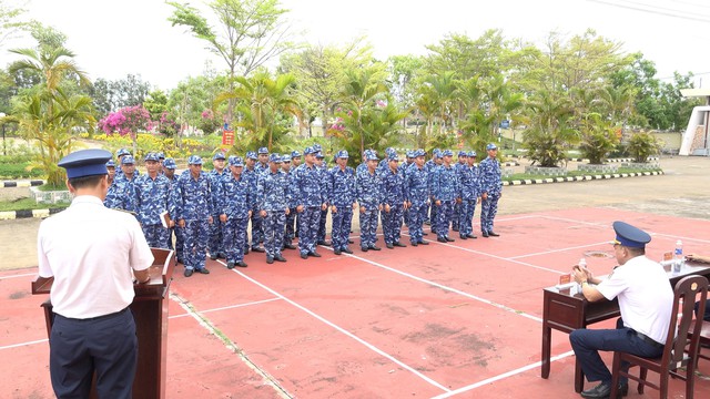 Hải đoàn 42 phát động trồng cây kỷ niệm 136 năm Ngày sinh Chủ tịch Hồ Chí Minh - Ảnh 2.