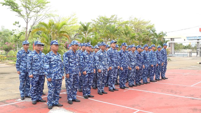 Hải đoàn 42 phát động trồng cây kỷ niệm 136 năm Ngày sinh Chủ tịch Hồ Chí Minh - Ảnh 3.
