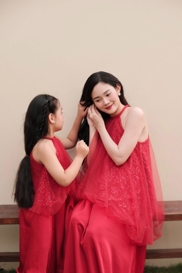 Bỏ việc văn ph&ograve;ng, d&ugrave;ng ChatGPT thiết kế khu vườn tr&ecirc;n mảnh đất 1000m2: "Hết đau cổ vai g&aacute;y th&igrave; chuyển sang đau lưng v&igrave; cuốc đất"- Ảnh 2.