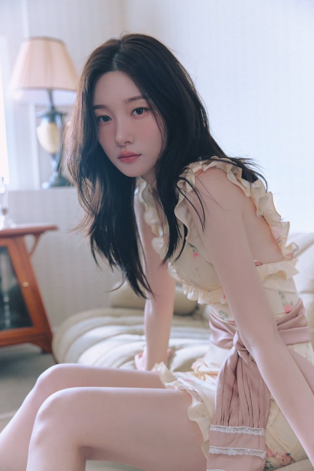 Mỹ nh&acirc;n khai sinh "ti&ecirc;n tử kết m&agrave;n" chỉ cần 4 gi&acirc;y chiếm trọn spotlight, khuynh đảo cả showbiz m&agrave; kh&ocirc;ng tho&aacute;t cảnh hết thời- Ảnh 6.
