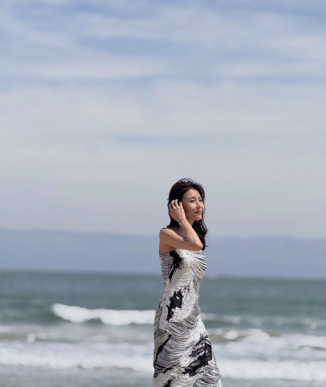 Ha Ji Won giữ dáng bằng 1 ly cà phê đặc biệt- Ảnh 4. Ha Ji Won giữ dáng bằng 1 ly cà phê đặc biệt- Ảnh 4.