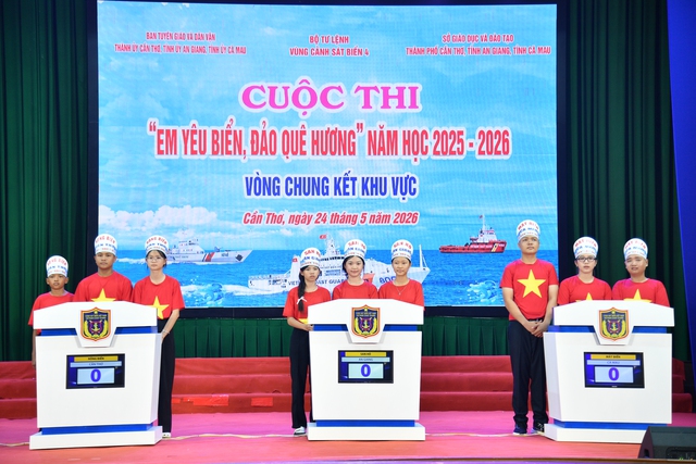 Bộ Tư lệnh V&ugrave;ng Cảnh s&aacute;t biển 4 tổ chức th&agrave;nh c&ocirc;ng v&ograve;ng chung kết khu vực Cuộc thi &ldquo;Em y&ecirc;u biển, đảo qu&ecirc; hương&rdquo; - Ảnh 4.