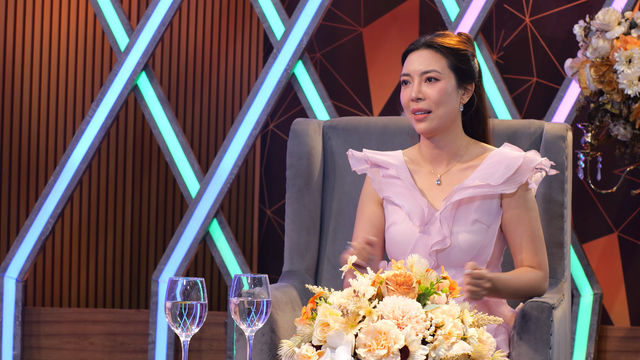 Nữ ca sĩ phải đi h&aacute;t qu&aacute;n bar: "T&ocirc;i ngỡ ng&agrave;ng" - Ảnh 1.