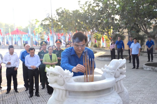 Khởi động Chiến dịch Thanh ni&ecirc;n t&igrave;nh nguyện H&egrave; 2026: Ph&aacute;t huy vai tr&ograve; ti&ecirc;n phong số h&oacute;a v&agrave; hướng về cộng đồng v&ugrave;ng bi&ecirc;n - Ảnh 4.