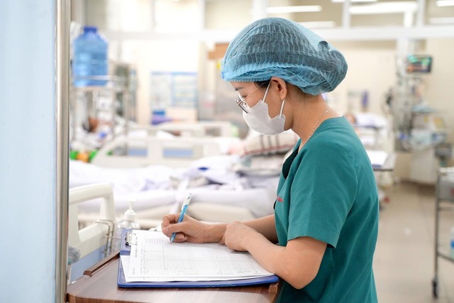 Th&agrave;nh phố Hồ Ch&iacute; Minh đột ph&aacute; chiến lược chăm s&oacute;c sức khỏe to&agrave;n d&acirc;n: Chuyển mạnh từ &ldquo;chữa bệnh&rdquo; sang quản l&yacute; sức khỏe suốt đời - Ảnh 2.