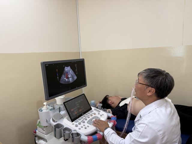 Th&agrave;nh phố Hồ Ch&iacute; Minh đột ph&aacute; chiến lược chăm s&oacute;c sức khỏe to&agrave;n d&acirc;n: Chuyển mạnh từ &ldquo;chữa bệnh&rdquo; sang quản l&yacute; sức khỏe suốt đời - Ảnh 4.