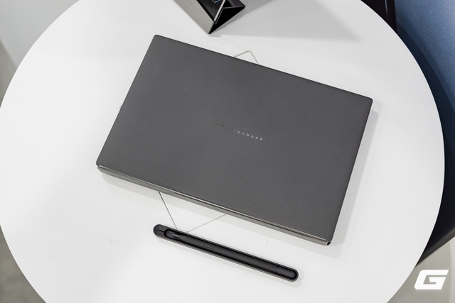 ASUS Zenbook DUO (2026) chính thức ra mắt: Laptop 2 màn hình nay đã trưởng thành, mỏng, mạnh và thực dụng hơn rất nhiều - Ảnh 2.