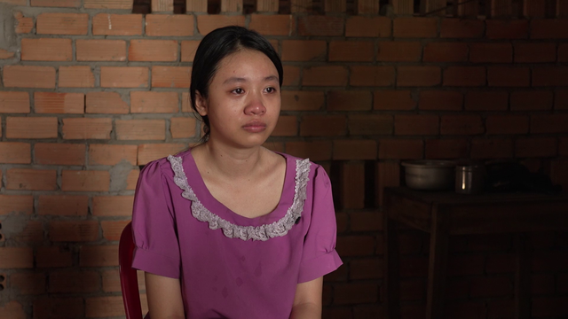 Nữ MC nổi danh bật khóc nói thẳng: "Tôi hi vọng anh suy nghĩ lại" - Ảnh 1.