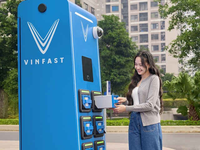 V-Green hợp t&aacute;c VNPT ph&aacute;t triển mạng lưới trạm sạc v&agrave; tủ đổi pin xe điện tr&ecirc;n to&agrave;n quốc - Ảnh 2.