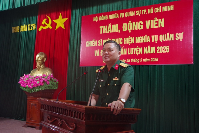Đoàn công tác Hội đồng nghĩa vụ quân sự TP Hồ Chí Minh thăm, động viên các đồng chí huấn luyện chiến sỹ mới tại Tiểu đoàn huấn luyện chiến sĩ mới 2 của Trung đoàn 274, Sư đoàn 377 - Ảnh 3.