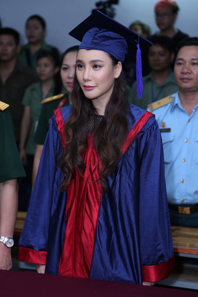 Việt Nam có phú bà hát "thần sầu" là thủ khoa trường quân đội, từng bị 1 diva mắng trên truyền hình- Ảnh 2.