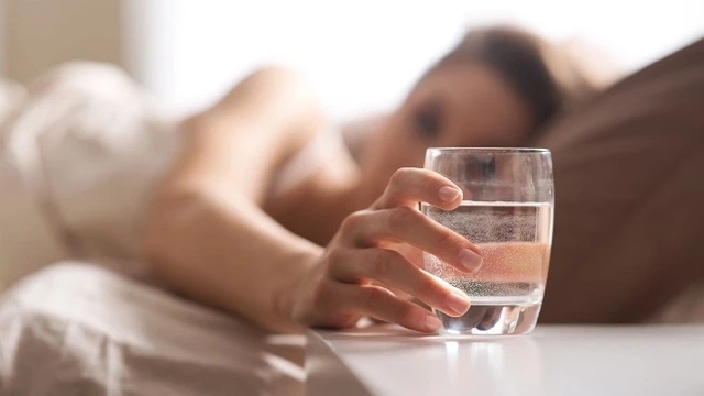B&aacute;c sĩ thần kinh tiết lộ: 4 th&oacute;i quen n&ecirc;n l&agrave;m trước 10 giờ buổi s&aacute;ng tốt cho n&atilde;o bộ - Ảnh 1.