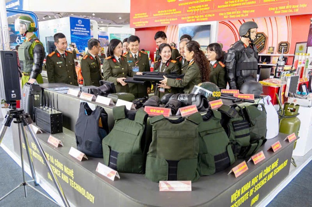 Phát triển công nghiệp an ninh hiện đại trong tư duy Đại hội XIV là bước chuyển về chất nhận thức tự chủ chiến lược của Đảng (Kỳ 1) - Ảnh 2.