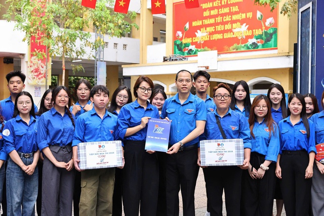 Thành đoàn Hà Nội triển khai nhiều hoạt động “Tiếp sức mùa thi” năm 2026 - Ảnh 1.