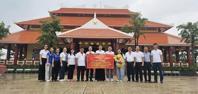 Chi bộ Văn phòng HĐQT Saigon Co.op và Co.opmart Cần Giờ đẩy mạnh phòng, chống tham nhũng, tiêu cực, lãng phí theo tư tưởng Hồ Chí Minh - Ảnh 4. Chi bộ Văn phòng HĐQT Saigon Co.op và Co.opmart Cần Giờ đẩy mạnh phòng, chống tham nhũng, tiêu cực, lãng phí theo tư tưởng Hồ Chí Minh - Ảnh 4.