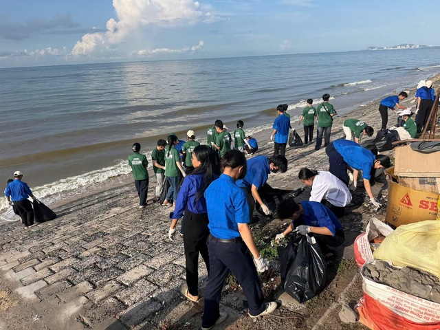 TP. Hồ Ch&iacute; Minh&nbsp;ph&aacute;t động Chiến dịch t&igrave;nh nguyện M&ugrave;a h&egrave; xanh lần thứ 33 năm 2026: Kh&aacute;t vọng xanh tr&ecirc;n Th&agrave;nh phố mang t&ecirc;n Người - Ảnh 2.