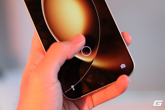 Trên tay smartphone Xiaomi giá chỉ 17 triệu mà có chip Snapdragon 8 Elite Gen 5, pin tận 8.000mAh- Ảnh 6. Trên tay smartphone Xiaomi giá chỉ 17 triệu mà có chip Snapdragon 8 Elite Gen 5, pin tận 8.000mAh- Ảnh 6.