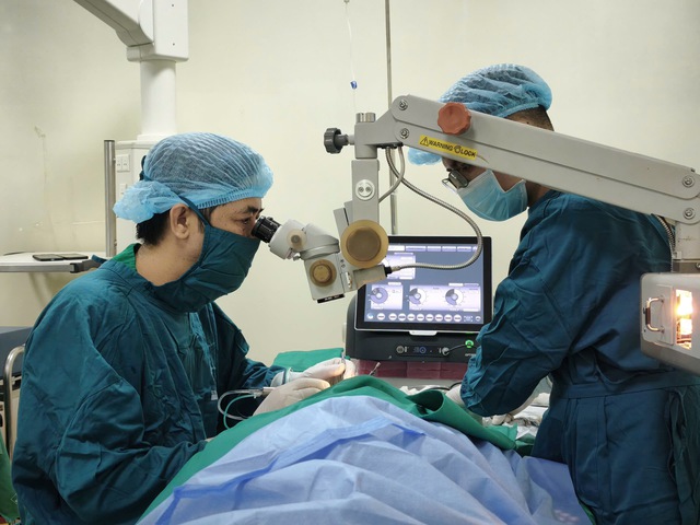 Hành trình đem lại ánh sáng cho người dân vùng cực Nam Tổ quốc - Ảnh 1.