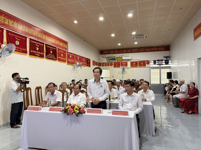 Hành trình đem lại ánh sáng cho người dân vùng cực Nam Tổ quốc - Ảnh 4.