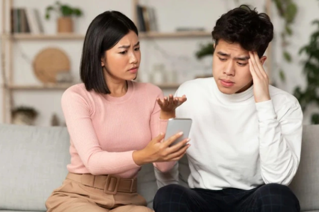 Bắt gặp chồng nhắn tin với người phụ nữ l&uacute;c 2 giờ s&aacute;ng,  t&ocirc;i đ&atilde; l&agrave;m điều m&igrave;nh chưa từng nghĩ tới - Ảnh 1.