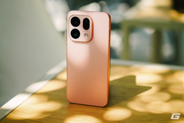 Trải nghiệm OPPO Find X9s: Đâu phải cứ là "Ultra" mới đáng để tâm? - Ảnh 2.