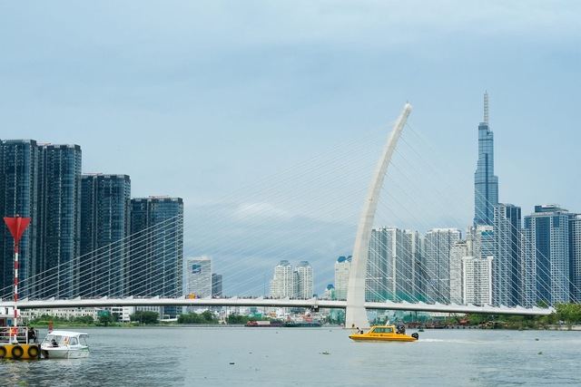 TP. Hồ Ch&iacute; Minh: &ldquo;Trải thảm đỏ&rdquo; bằng ch&iacute;nh s&aacute;ch đặc th&ugrave;, quyết t&acirc;m đưa kinh tế tư nh&acirc;n th&agrave;nh động lực tăng trưởng ch&iacute;nh - Ảnh 1.