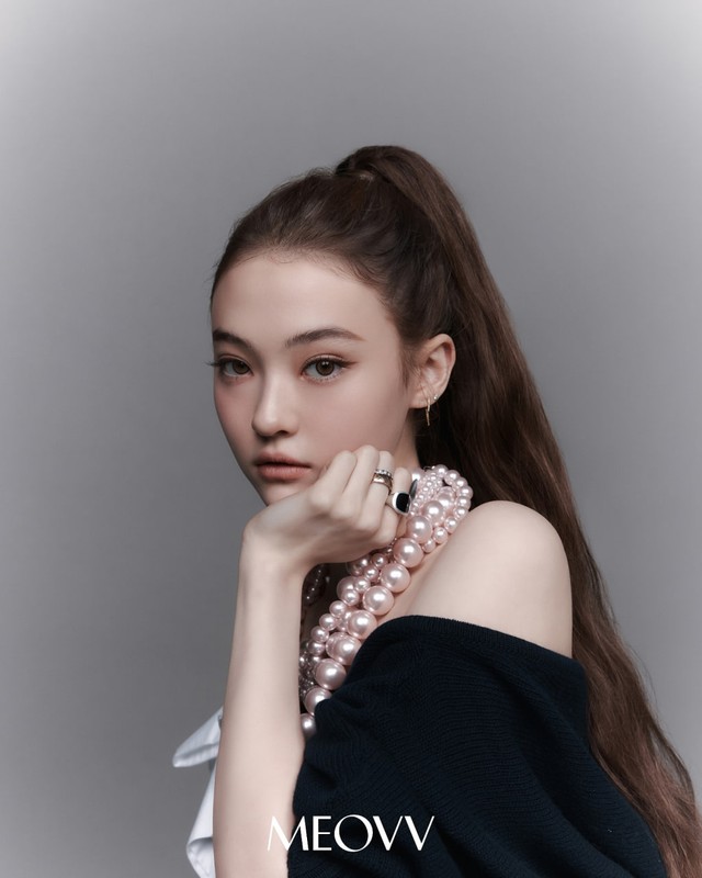 Mỹ nhân vừa được đề cử đẹp nhất thế giới: 2 tuổi đã nổi tiếng, nay làm ca sĩ loay hoay mãi chưa thể hot- Ảnh 6. Mỹ nhân vừa được đề cử đẹp nhất thế giới: 2 tuổi đã nổi tiếng, nay làm ca sĩ loay hoay mãi chưa thể hot- Ảnh 6.