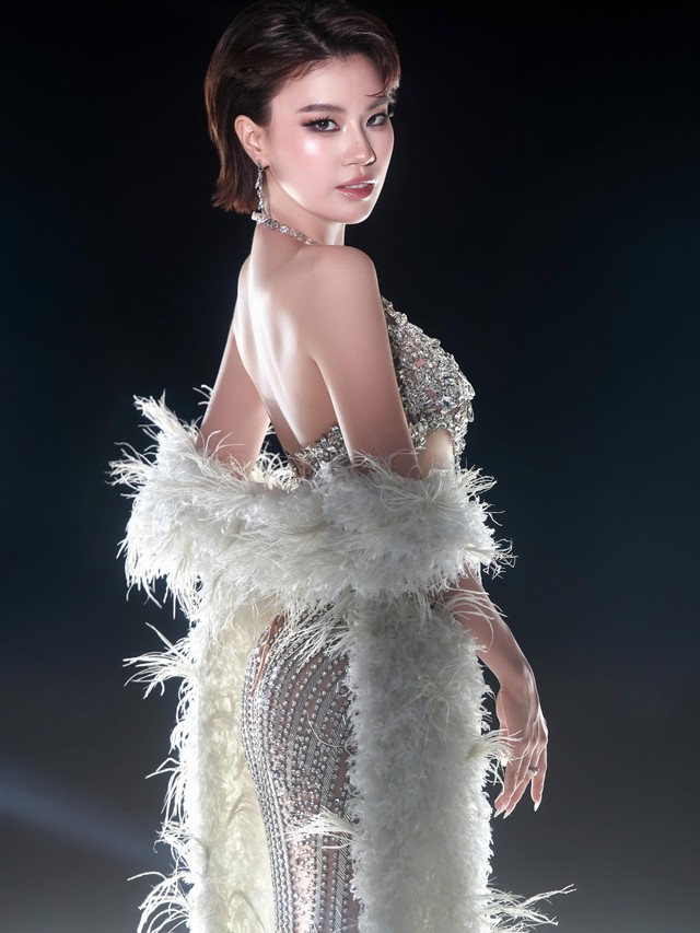 Mỹ nh&acirc;n Việt trăm tỷ "ế show" phải đi thi Hoa hậu, sắc v&oacute;c lột x&aacute;c đến mức nhận kh&ocirc;ng ra - Ảnh 2.