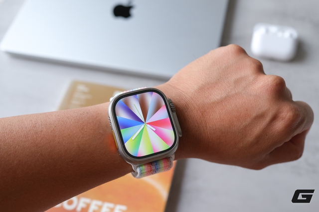 Trên tay dây đeo Apple Watch Pride Edition 2026: Có lẽ là phiên bản Pride đẹp nhất nhiều năm qua - Ảnh 14.