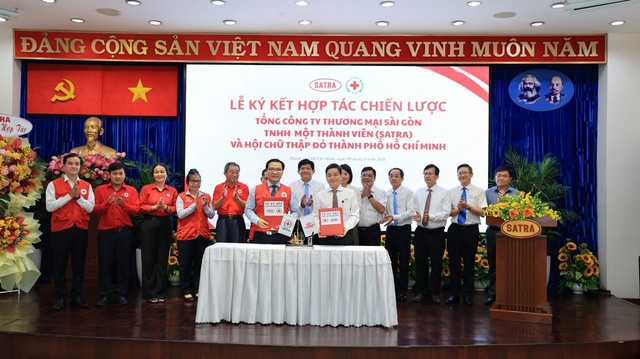 SATRA ký kết hợp tác chiến lược với Hội Chữ thập đỏ thành phố Hồ Chí Minh giai đoạn 2026 – 2030, kiến tạo hệ sinh thái an sinh bền vững - Ảnh 1.