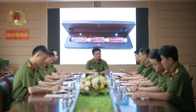 Thu Quỳnh h&oacute;a th&acirc;n th&agrave;nh b&agrave; tr&ugrave;m ma t&uacute;y trong phim giờ v&agrave;ng VTV- Ảnh 5.