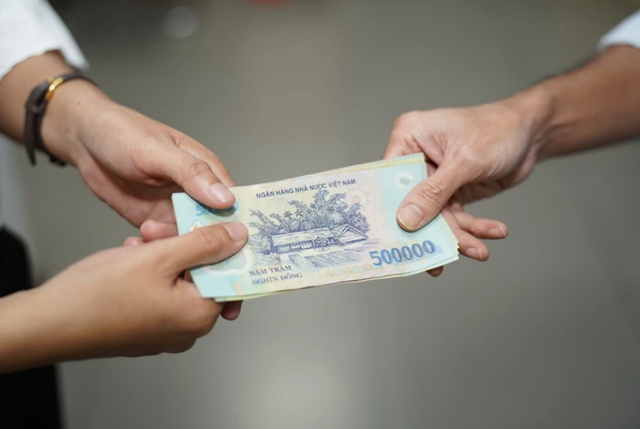 Sau nhiều năm &acirc;m thầm gi&uacute;p đỡ con g&aacute;i, t&ocirc;i quyết định giữ lại lương hưu để dưỡng gi&agrave;: Bất ngờ với phản ứng của con- Ảnh 1.