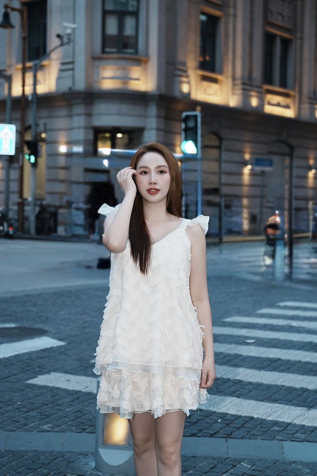 Việt Nam có công chúa showbiz nổi tiếng cả nước: Hit quốc dân ai cũng thuộc, hủy cả album vì sợ bị chê- Ảnh 8. Việt Nam có công chúa showbiz nổi tiếng cả nước: Hit quốc dân ai cũng thuộc, hủy cả album vì sợ bị chê- Ảnh 8.