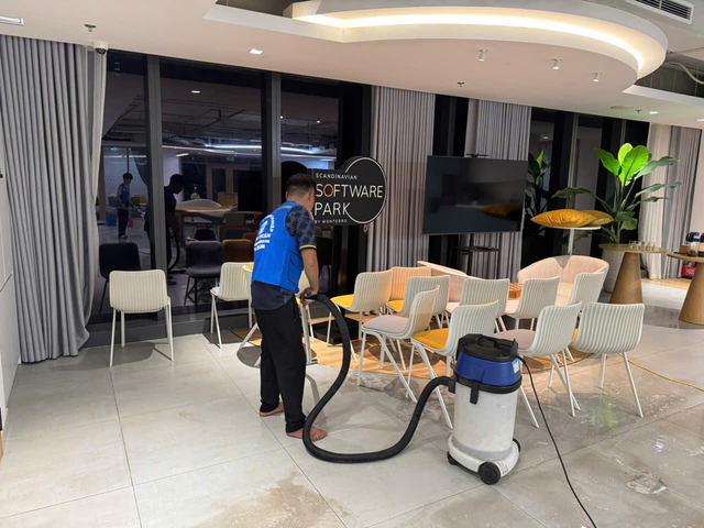 Dịch vụ vệ sinh Công nghiệp: Giải pháp toàn diện cho không gian sạch - Ảnh 2.